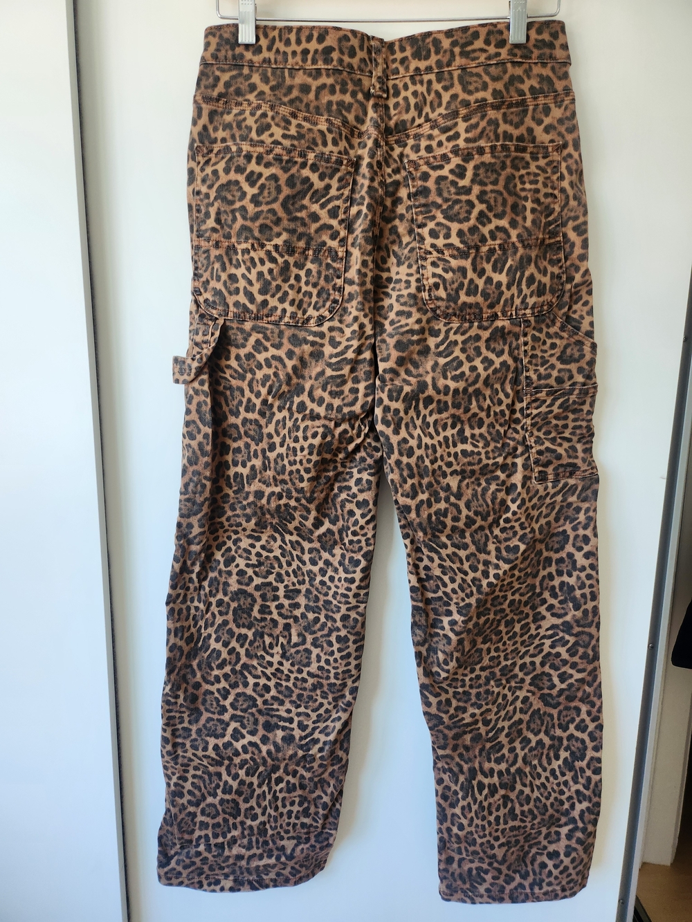 GAP 90's Loose Carpenter Mid Rise Leopard-Print Wide Leg Pant - Picture 4 of 6